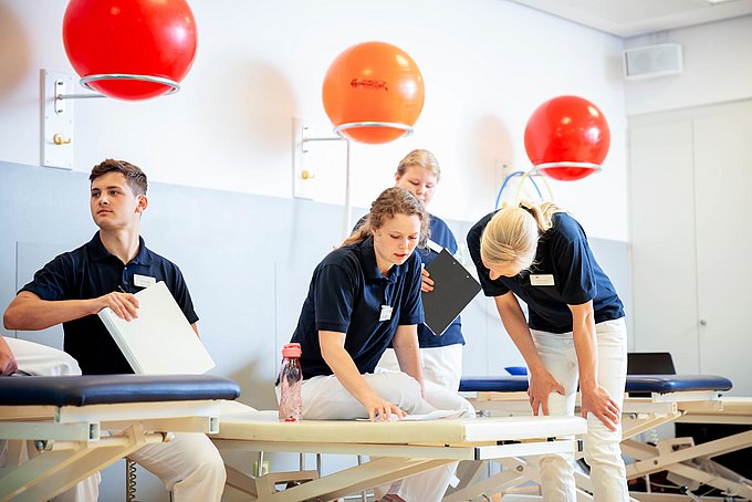 PhysiotherapieSchule – Prüfungen & Gebühren  HGZ Bad Bevensen