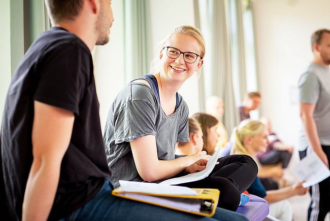 Dies sind Schülerinnen und Schüler, die eine Ausbildung im HGZ machen.